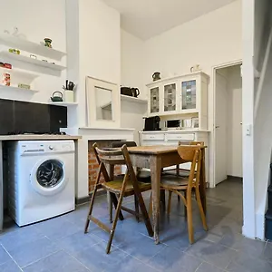  Appartement Maisonnette Atypique Dans Le Vieux